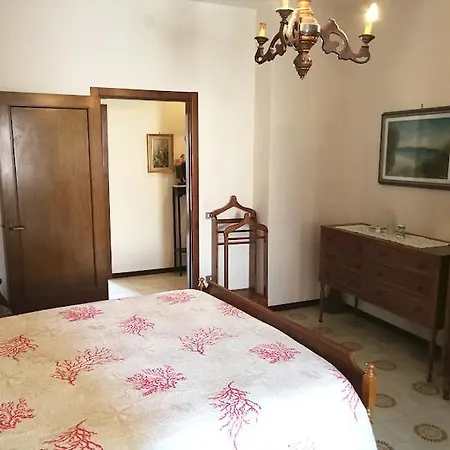 Lidia House شقة